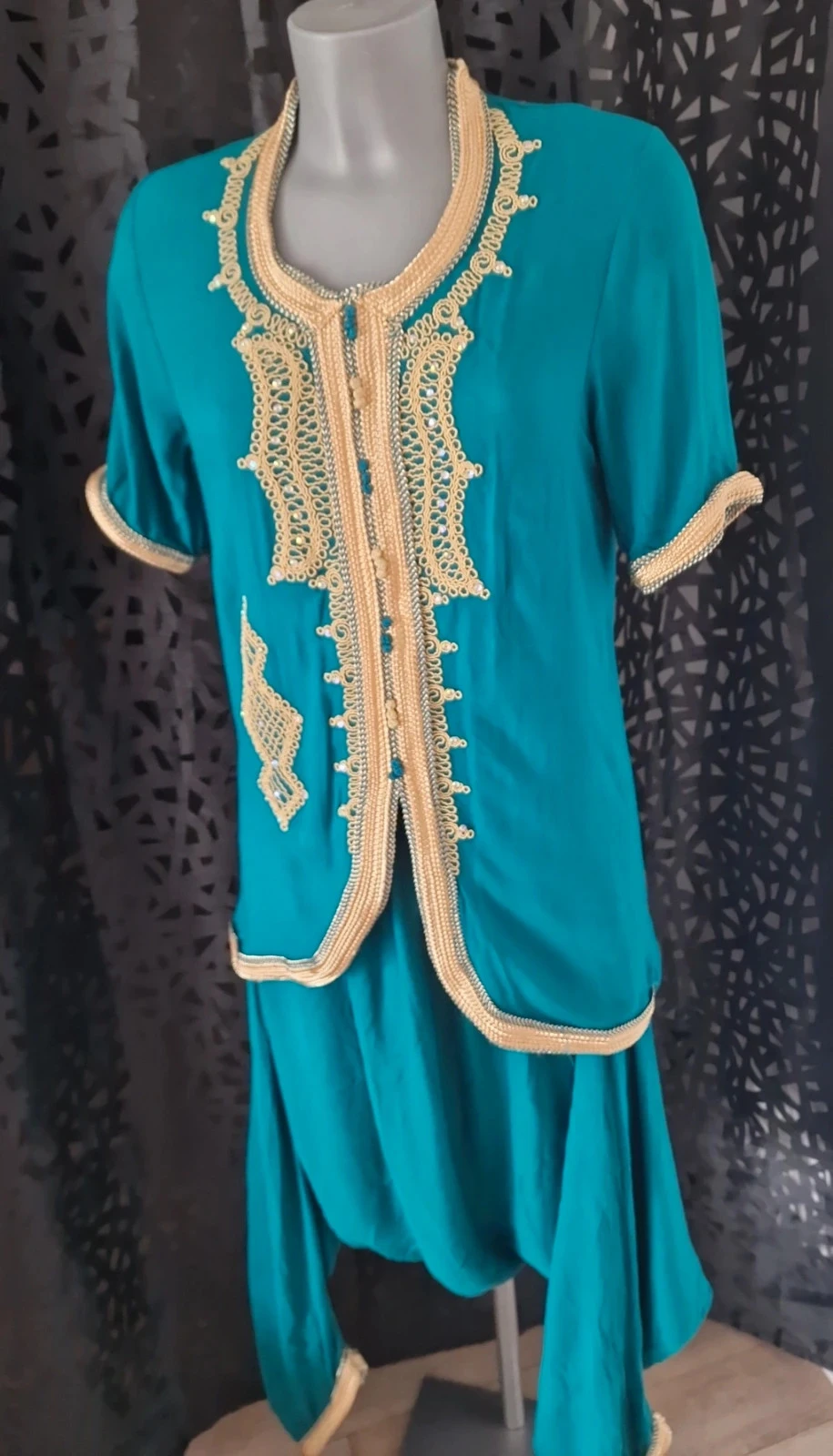 Conjunto tradicional verde esmeralda de Alérie - Tamanho L - Nunca usado – photo 2